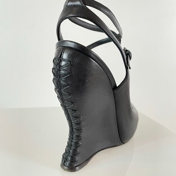 Collection Worthy!!! Fall 2010 Bottega Veneta Leather Corset Curved Wedges! - Picture 2 of 13